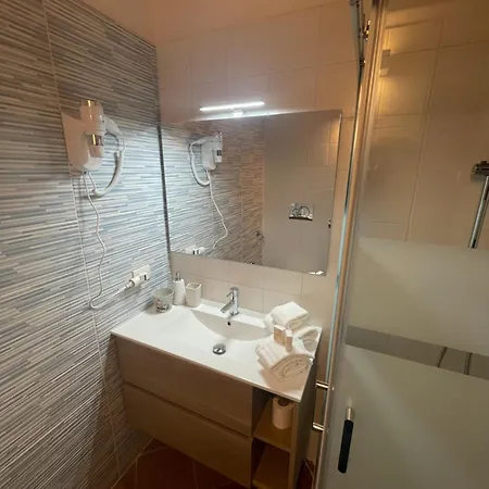 Dimora Luna Calante 3*