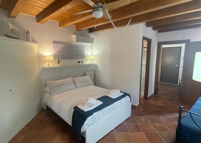 Dimora Luna Calante ゲストハウス ポリニャーノ・ア・マーレ