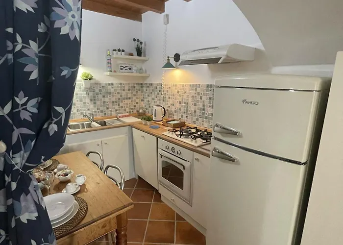 ゲストハウス Dimora Luna Calante ポリニャーノ・ア・マーレ